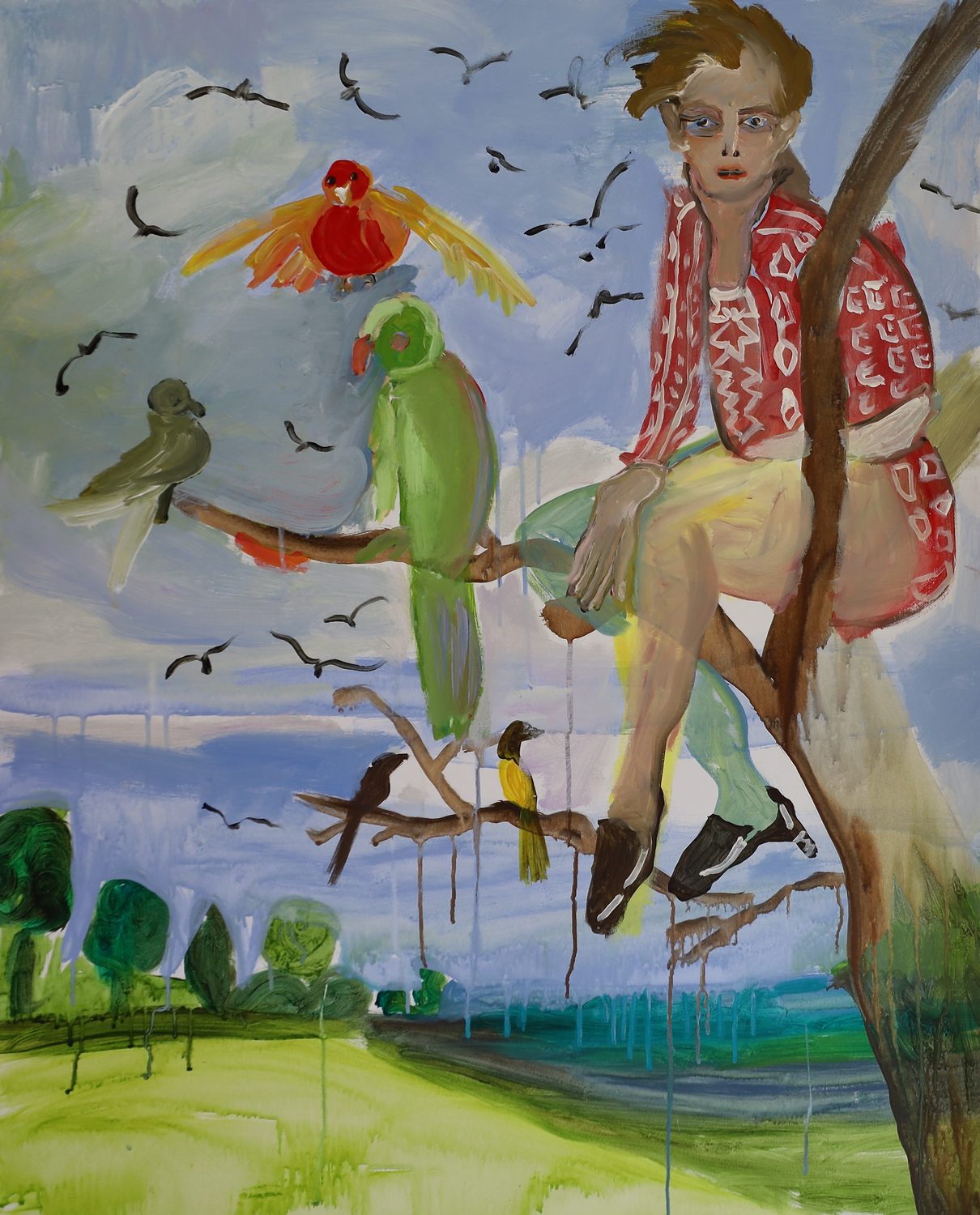 Jeune homme assis dans un arbre, entouré d'oiseaux en vol, au-dessus d'un paysage vert. Peinture de Delphine Perlstein.