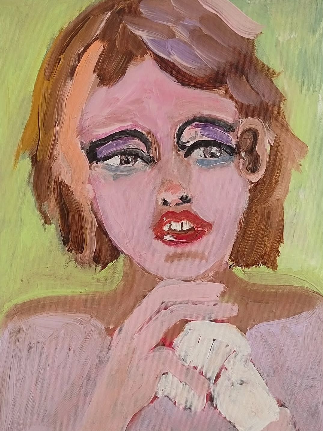 Portrait d'une femme aux gants blancs, sur un fond vert amande. Peinture de Delphine Perlstein.